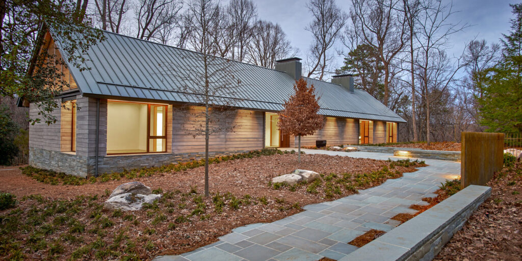 The Loghaven Gateway Building in Tennessee, USA, featuring Accoya siding (cladding) from Delta Millworks