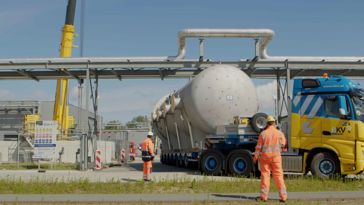 Accoya acetylation reactor arriving at Accsys in Arnhem, Netherlands