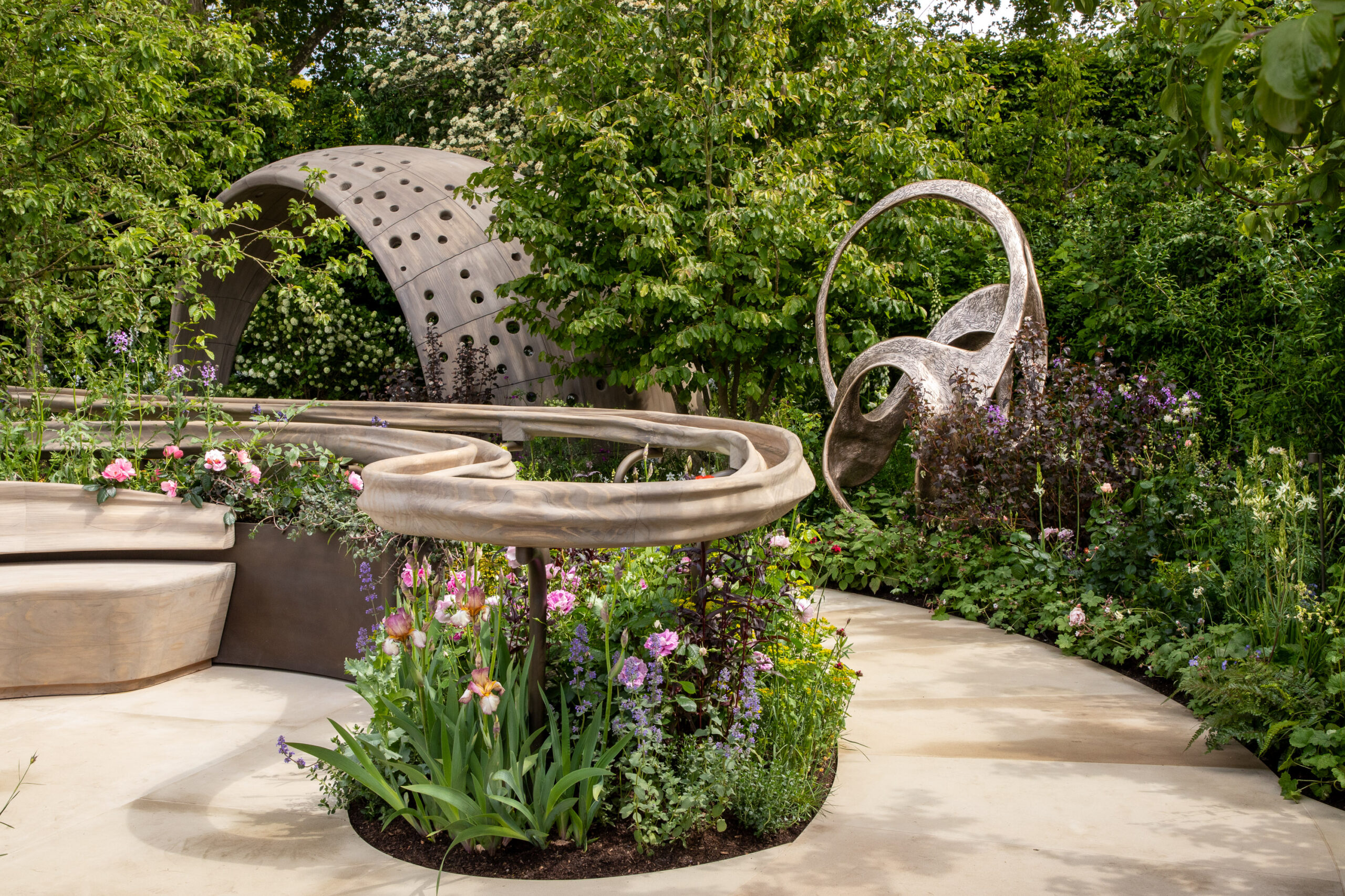 Parkinson's UK garden featuring Accoya wins Silver award at RHS